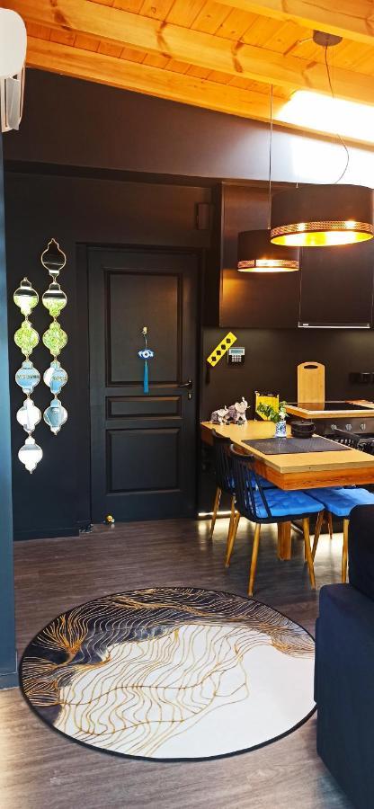 Accessible Luxury Villa อาร์เตมีดา ภายนอก รูปภาพ